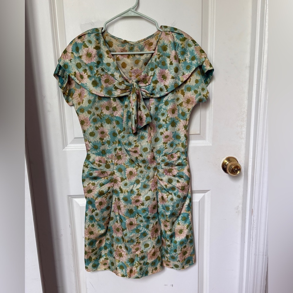 Vintage Floral Peter Pan Neck Dress